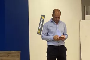 SMS/Οκκάς
