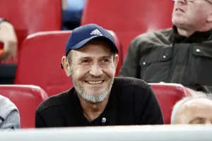 «Στο γκολ του Ελ Κααμπί κοίταξα ψηλά στον ουρανό και είδα να πανηγυρίζουν κι οι νεκροί μας»