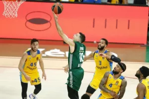 Euroleague: Τα 10 πιο τρελά και… απίθανα καλάθια της σεζόν