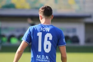 Aνανέωσε με Κρίστιαν Φώτη