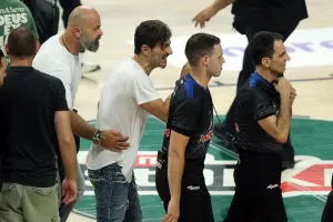 Γιαννακόπουλος: "Πρέπει όλοι να παραιτηθούν, ντροπή όσα είδαμε στους τελικούς"