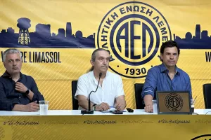 “Επιθετική ομάδα, με ενέργεια”