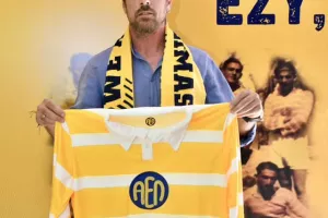 Παραδόθηκε η πρώτη συλλεκτική φανέλα (φώτος)