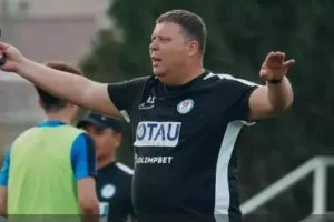 (Ενδιαφέρει ΑΠΟΕΛ) Προπονητής Ordabasy/ Θέλει μεταγραφές... πριν το Τσάμπιονς Λιγκ