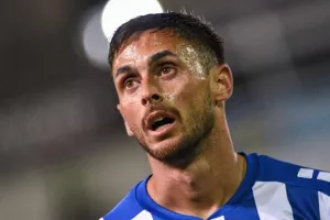 Παρελθόν μετά από δέκα χρόνια
