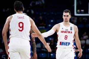 Με Χεζόνια, Ζούμπατς Σάριτς οι «12» της Κροατίας στο προολυμπιακό του ΣΕΦ