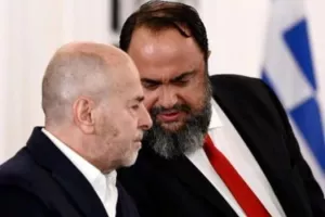 Ολοταχώς για μετωπική Αλαφούζου-Μαρινάκη!