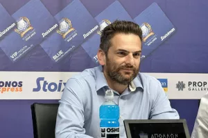 (Βίντεο/Φώτος) "Το σωματείο ήταν πάντα ο πυρήνας για τα πάντα"/Παρουσιάσε και τα διαρκείας