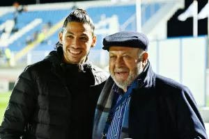 Θα είναι μαζί;