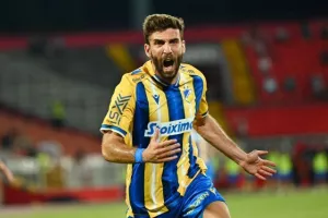 Γιώργος Εφραίμ/"Kick Off" 