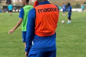 "Γαλαζοκίτρινα" ΚΛΙΚΣ από Σερβία
