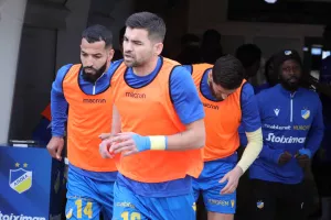 Αποφόρτιση ενός γεμάτου ρόστερ με κενές θέσεις 