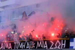 Έκαναν... χαμό οι ΑΕΚτζήδες! (Φώτος)