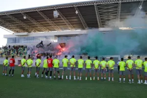 Έκαναν... χαμό οι ΑΕΚτζήδες! (Φώτος)