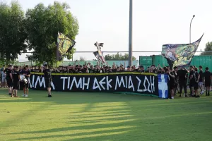 Έκαναν... χαμό οι ΑΕΚτζήδες! (Φώτος)