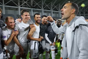 Θέλουν... κι άλλα