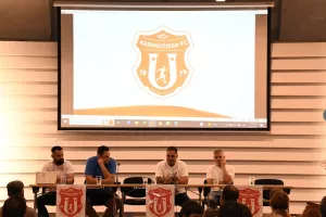Η παρουσίαση των ακαδημιών της Καρμιώτισσας (φωτός)