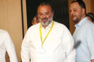 Ηλιόπουλος: "Βάλτε ζώνη ασφαλείας, ήρθα για τίτλους - Θέλω μια ΑΕΚ... να παραμιλάνε"