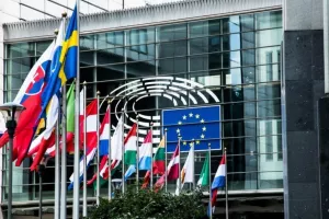 E.E.: Συμφωνία των «τριών» για Ούρσουλα φον ντερ Λάιεν, Αντόνιο Κόστα και Κάγια Κάλας