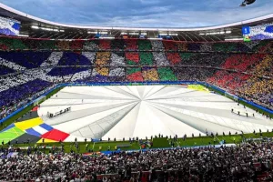 (ΒΙΝΤΕΟ) Τρομερή ατμόσφαιρα στην "Allianz Arena"!