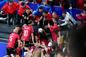 Έσπασε το ρεκόρ της... Ελλάδας η Αλβανία!