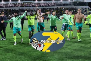 8 στους 10... group stage/Μοιρασμένοι οι ουδέτεροι
