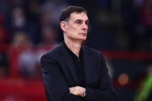 ΝΕΟ με Μπαρτζώκα!