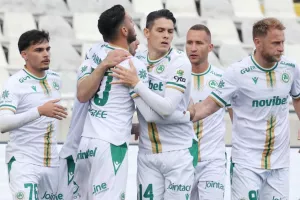 Σχεδόν σε… όλες