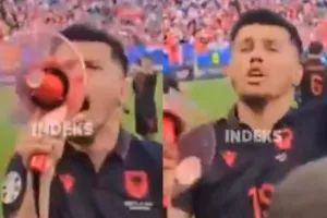 Σάλος με Ντάκου/Υβριστικά συνθήματα!