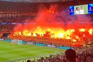 Pyroshow/Ντόρτμουντ (βίντεο)