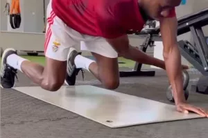 "Λιώνει" στο Gym