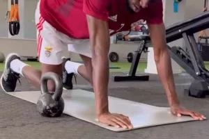 "Λιώνει" στο Gym