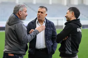 Κινούνται στα… σίγουρα