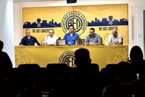 (Βίντεο/Φώτος kerkida) H παρουσίαση των Κόλμαν, Κορακάκη και Γιάννου