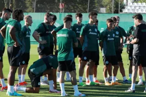 Προπόνηση υπό τις οδηγίες του Αλόνσο