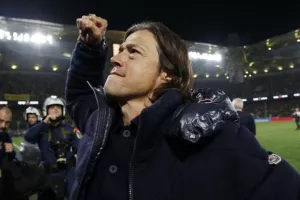 Φουλάρει για μεταγραφές/Επιστροφή Αλμέιδα