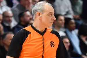 Ο Φερνάντο Ρότσα έριξε τίτλους τέλους στην διαιτητική καριέρα του