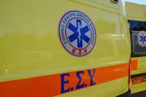 Θεσσαλονίκη: Γυναίκα νοσηλεύεται διασωληνωμένη μετά από σύγκρουση δικύκλου με φορτηγό στη Σταυρούπολη