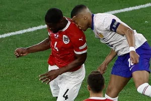 Ο Ντάνσο ζήτησε συγγνώμη από τον Μπαπέ