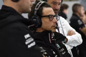 Η Mercedes δέχθηκε απειλητικά e-mails για υποτιθέμενο σαμποτάζ στο αυτοκίνητο του Χάμιλτον