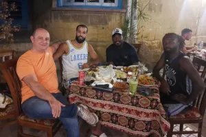 Ωραία παρέα...