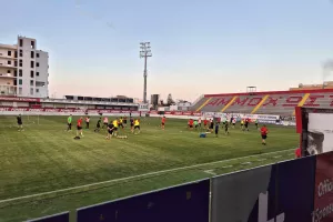 Η επίσημη πρώτη της Νέας Σαλαμίνας (Φώτος/βίντεο)