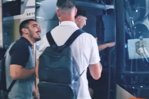 (Φώτος) Έφτασε Αθήνα 
