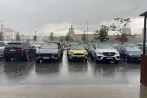 (Βίντεο/Φώτος) Βρέχει στο Βίλνιους 