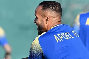Γνωριμία με τον Ελ Αραμπί/"A Legend to the Legends"