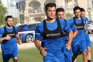 ΚΛΙΚΣ από την πρώτη