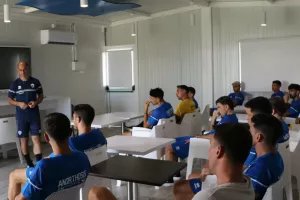 (ΦΩΤΟΣ) Πρώτη συνάντηση για την Ανόρθωση 