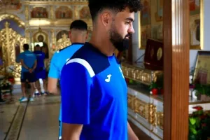 (Πιθανή αντίπαλος ΑΕΚ) Πριν τον τελικό... άναψαν κεριά (φώτος)