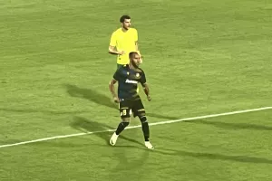Τα πρώτα του... λεπτά!