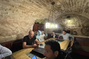 (Φώτος) Επέλεξαν... Etno Dvaras